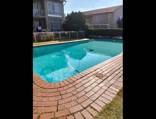 2 BEDROOM APARTMENT FOR SALE IN BRACKENHURST